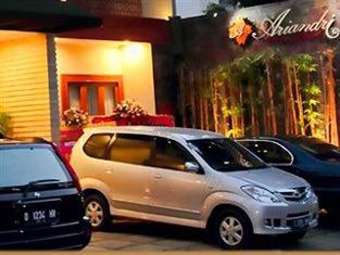 Ariandri Boutique Guesthouse Bandung Extérieur photo